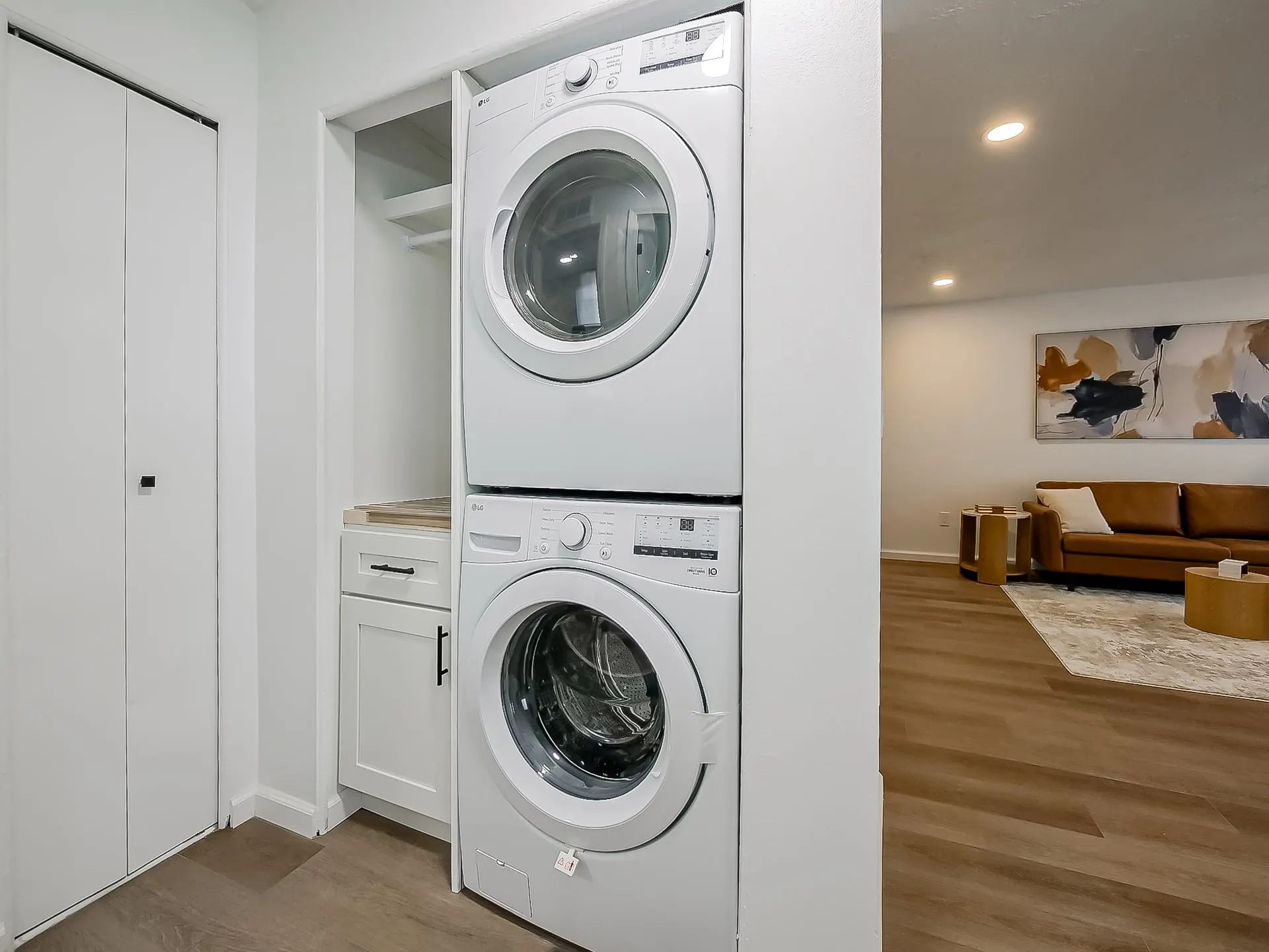 Full-Size In-Unit Washer and Dryer
